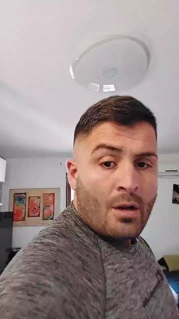 Kingbull1900 on Cam4 