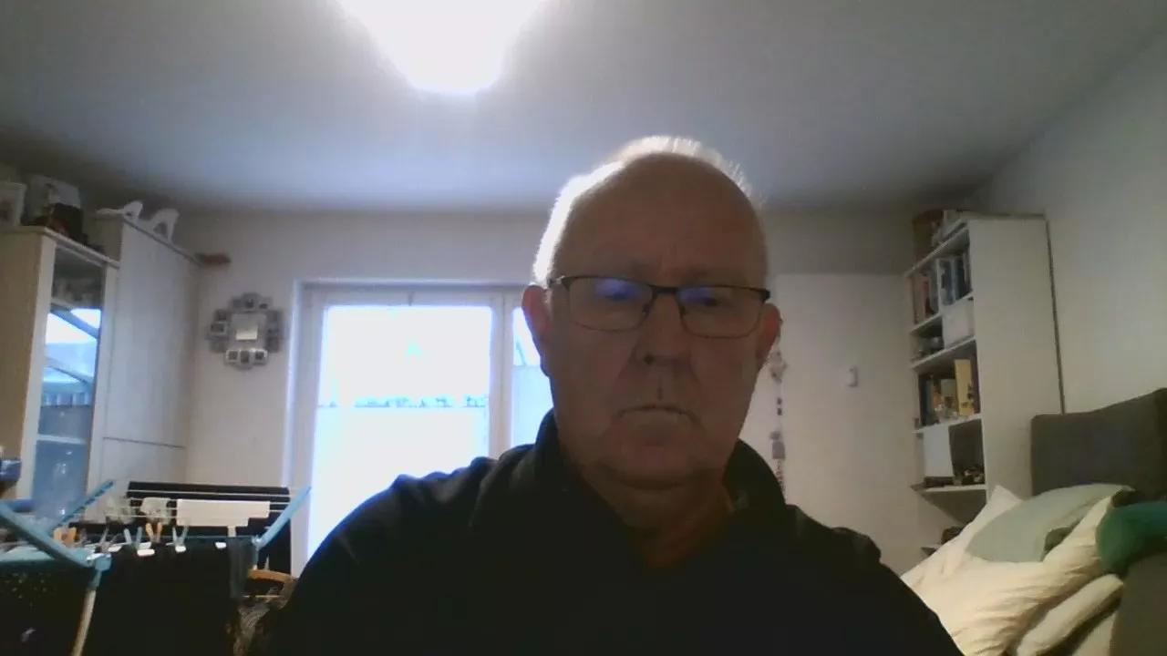 klaus4457 on Cam4 