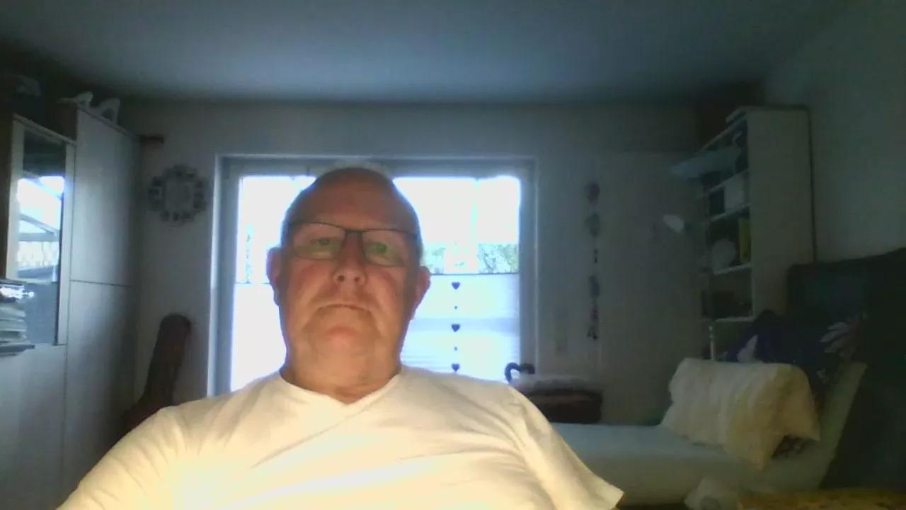 klaus4457 on Cam4 