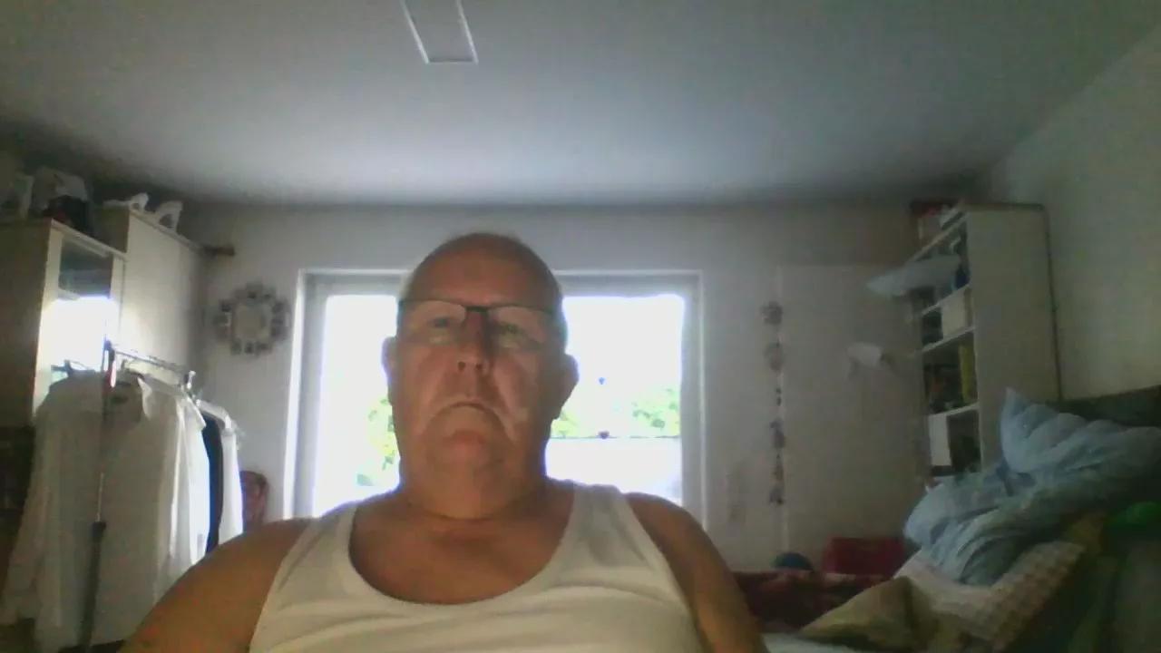 klaus4457 on Cam4 