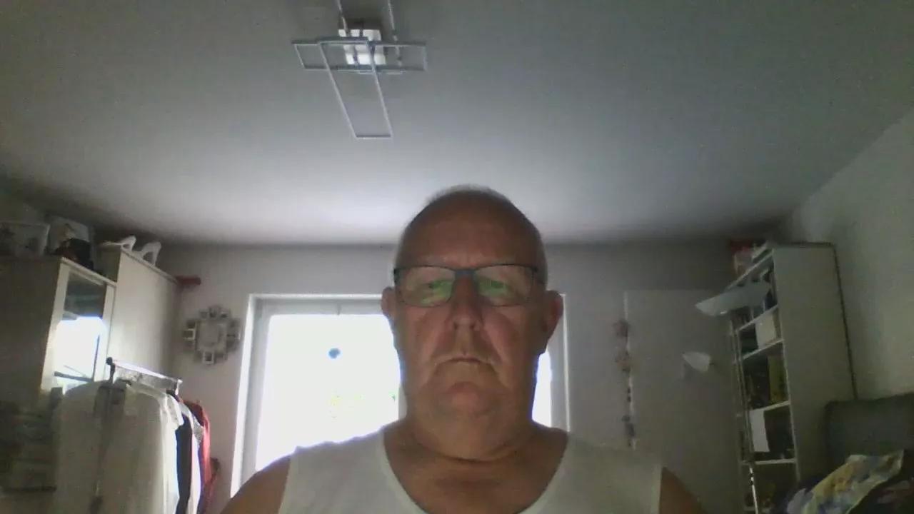 klaus4457 on Cam4 