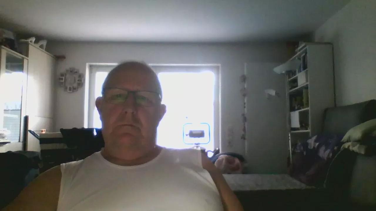 klaus4457 on Cam4 