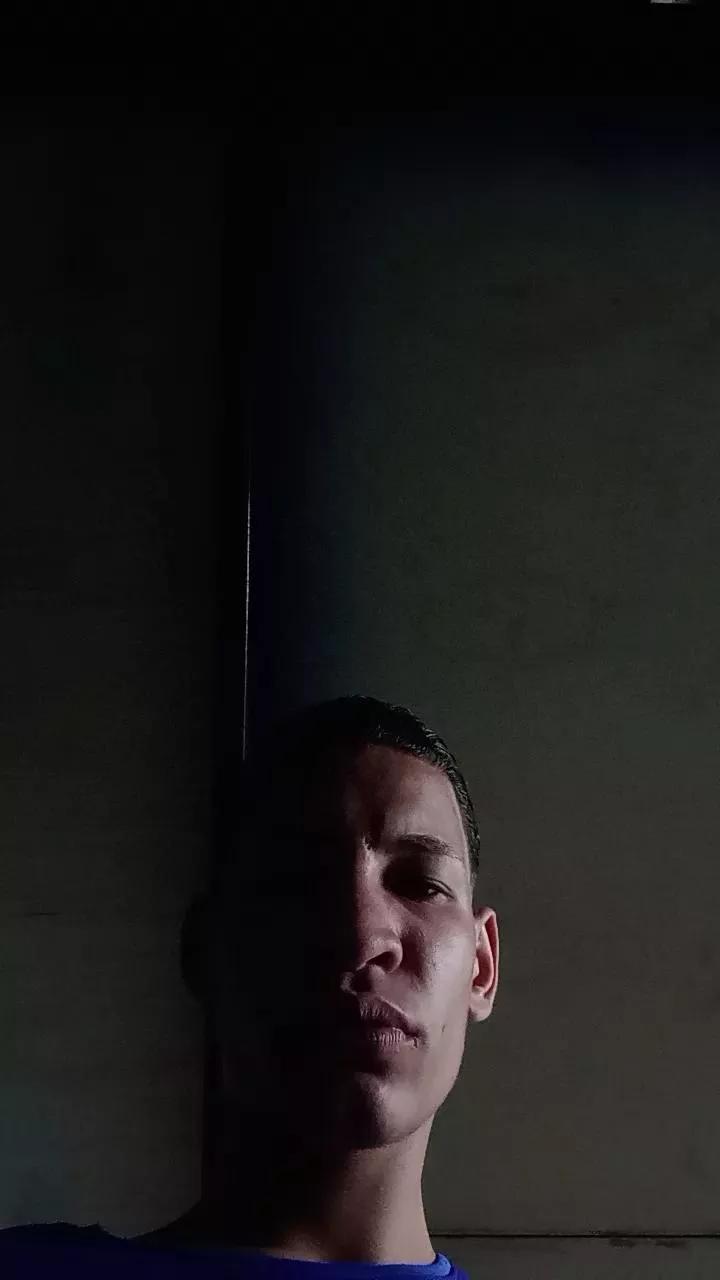 Kngostosoo on Cam4 
