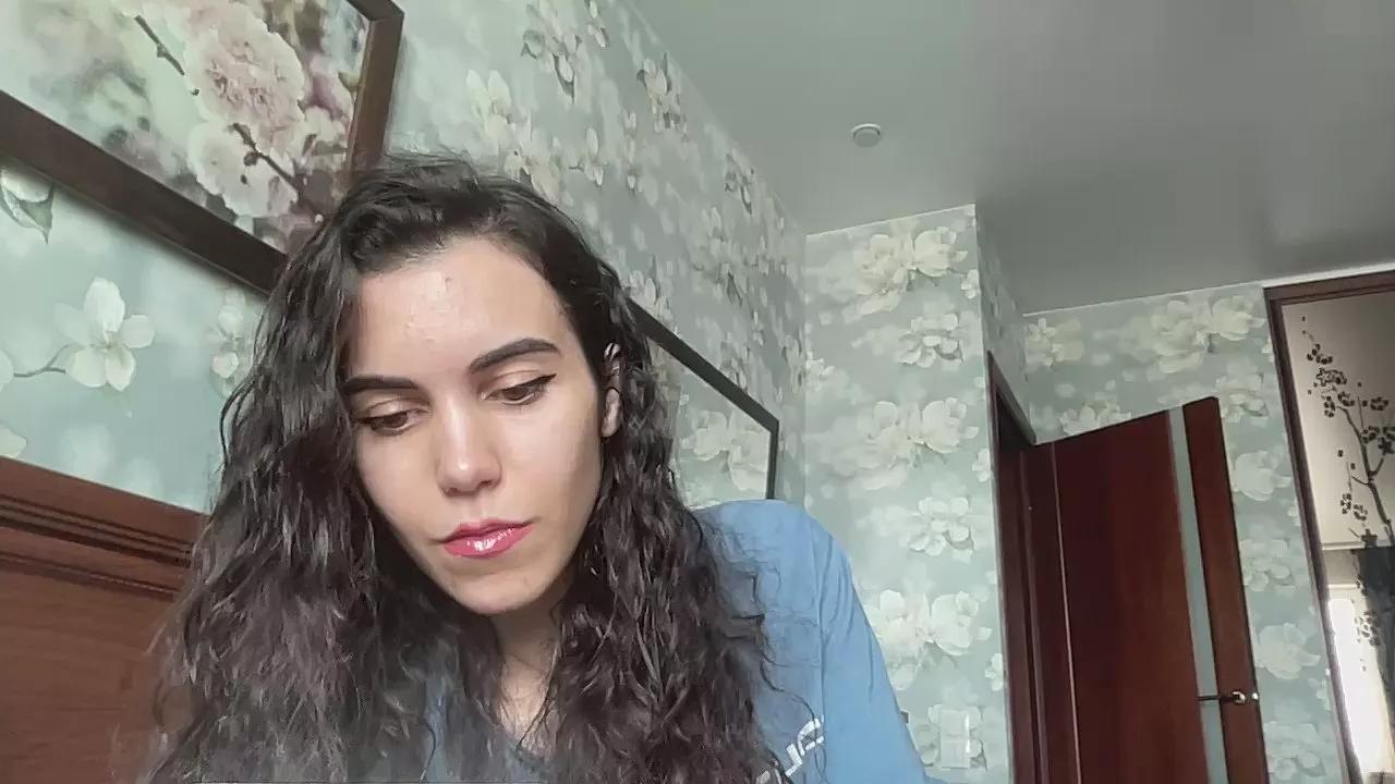 kyaraxxx on Cam4 