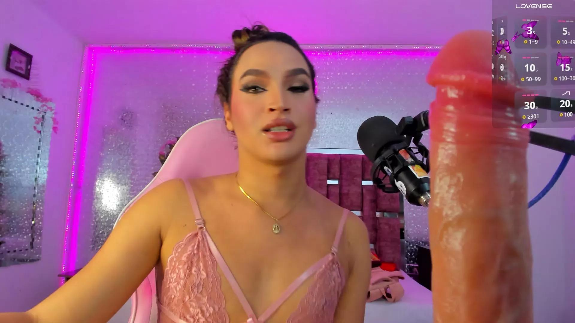 KylieVictoria_ on Cam4 