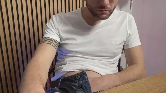 LaryFlint on Cam4 