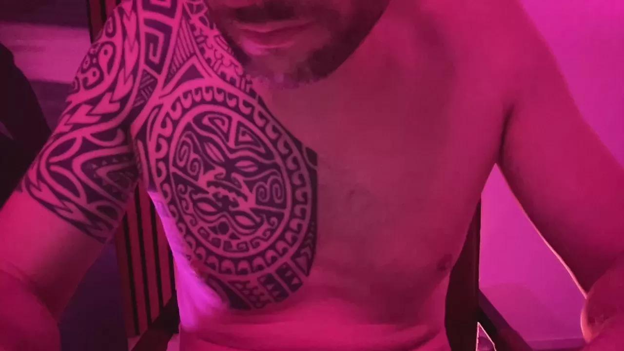 LaryFlint on Cam4 