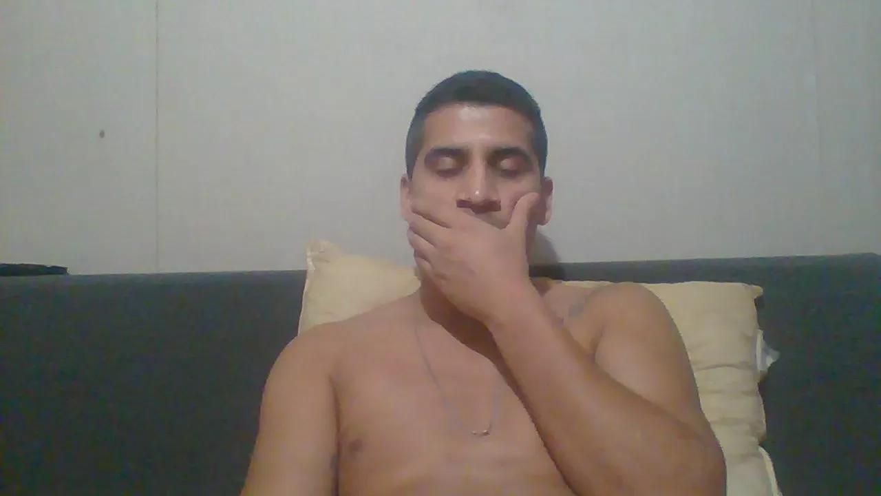 LeoRoom on Cam4 