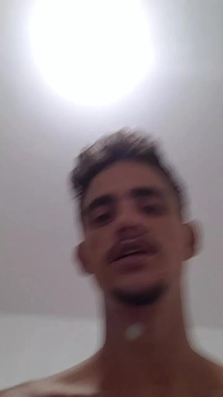 Levi_Henrique on Cam4 