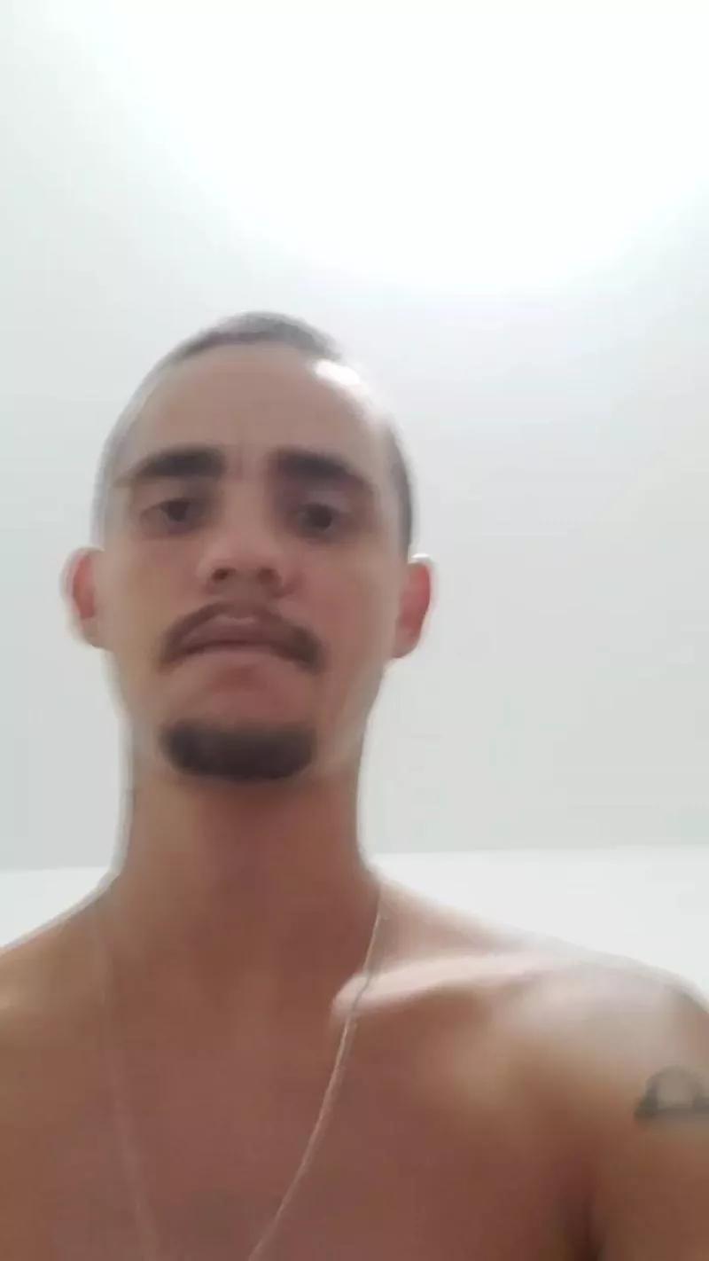 Levi_Henrique on Cam4 