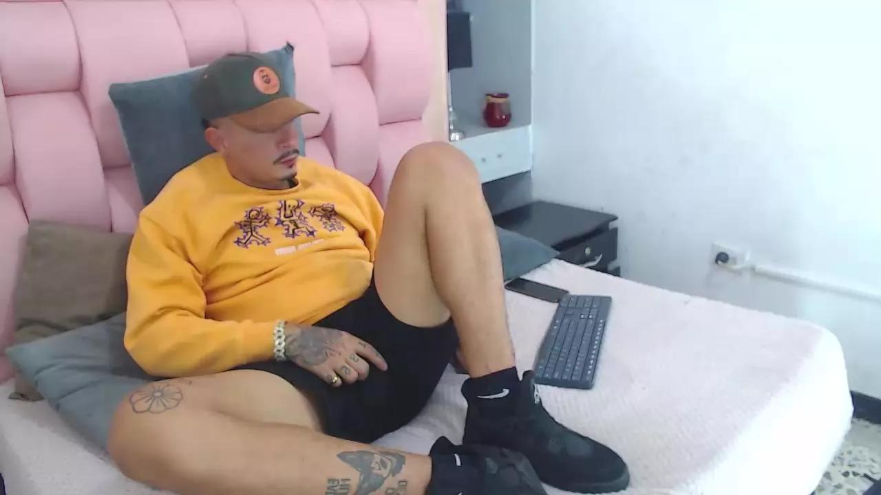 liamg_collings on Cam4 
