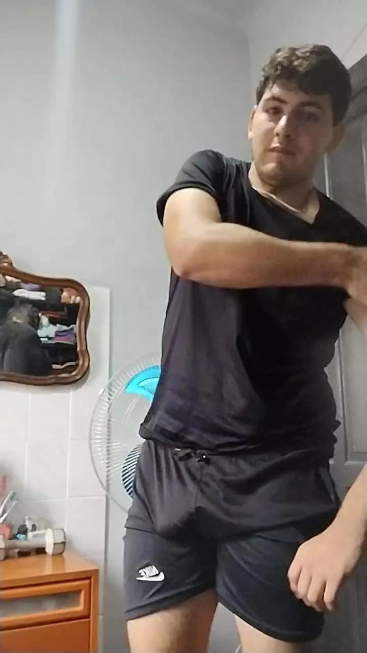 Lucas_Pink1 on Cam4 