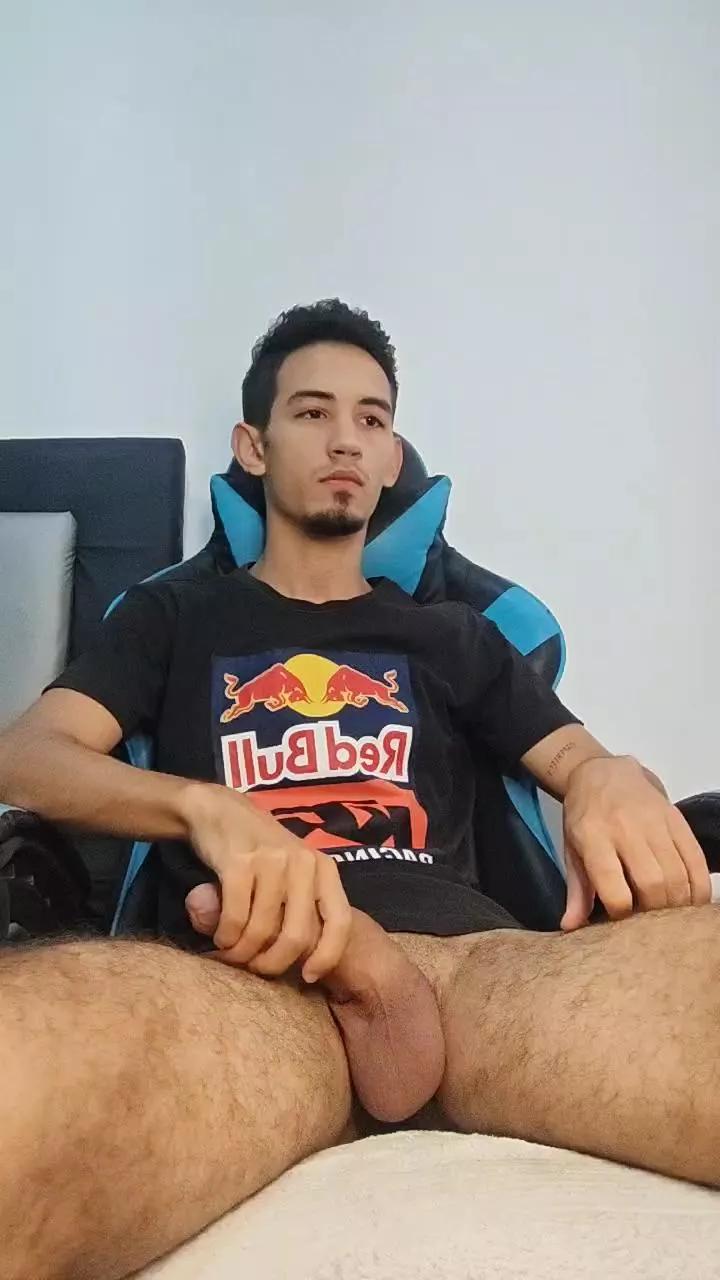 LuisRico30 on Cam4 