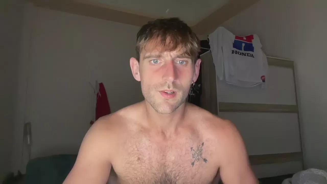 LukeGunn on Cam4 
