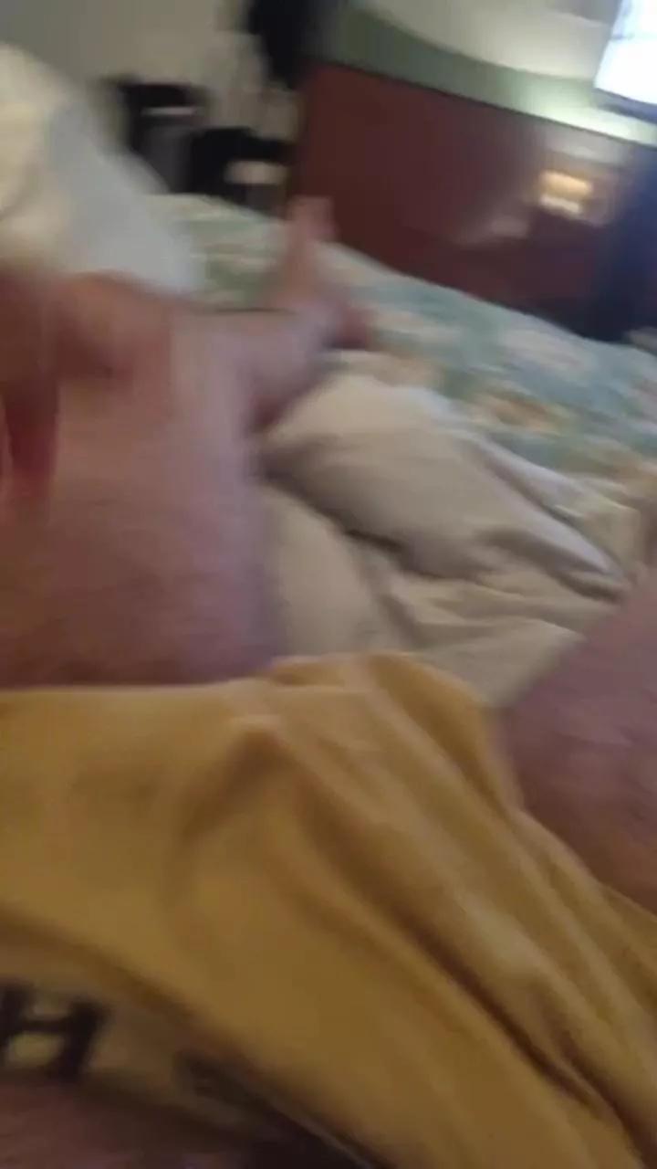 Luzzl on Cam4 