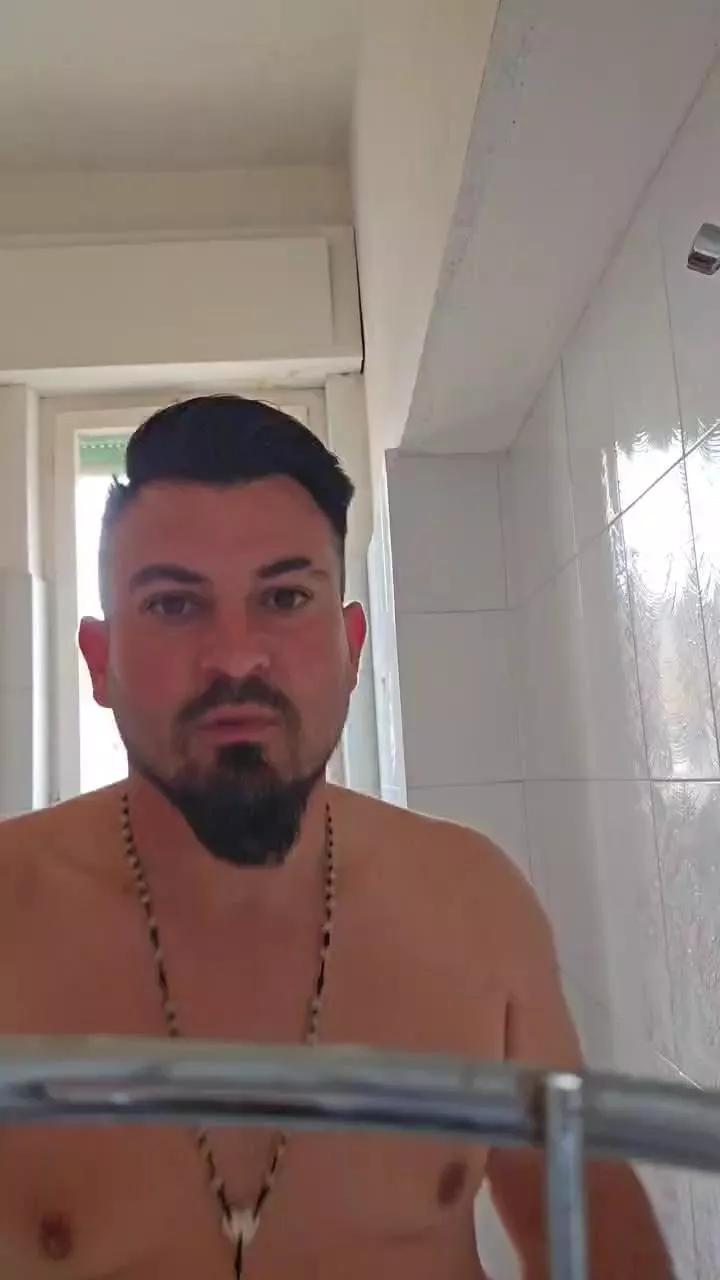 max18018 on Cam4 