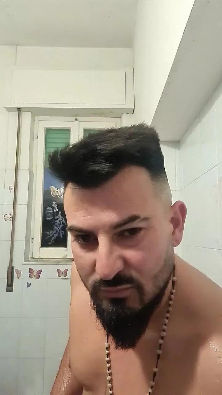 max18018 on Cam4 