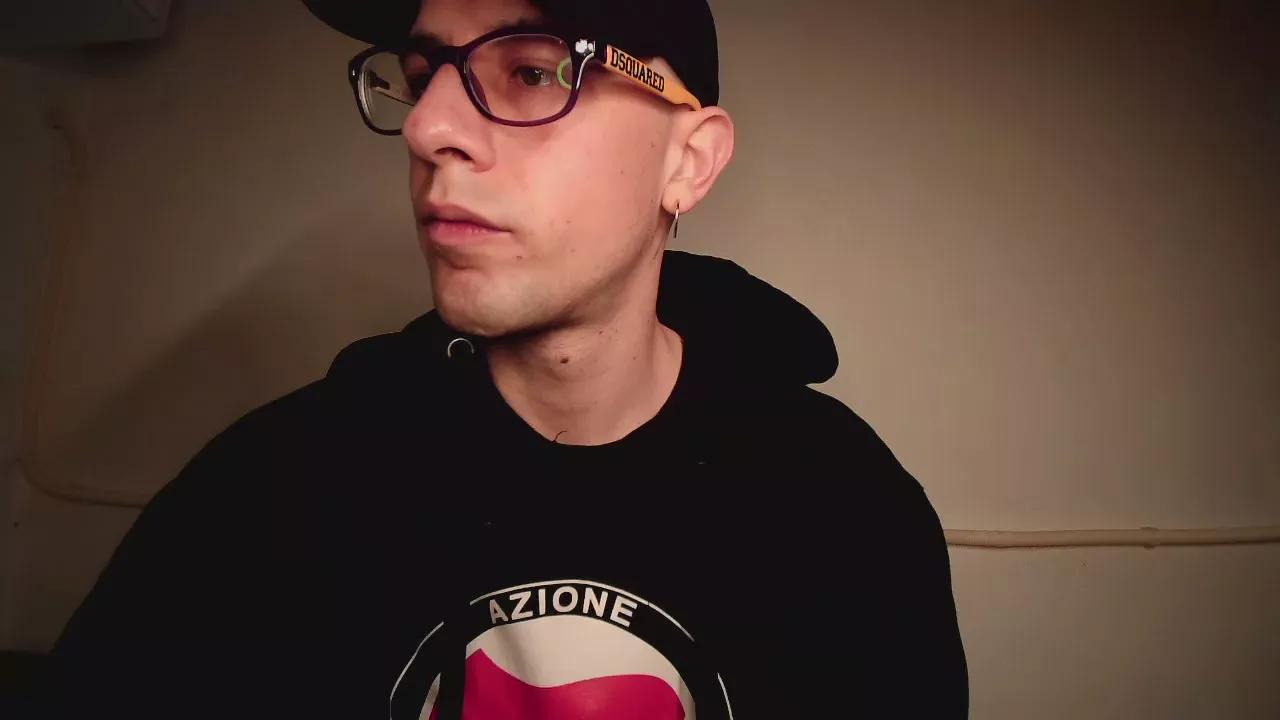 mikealcorleone on Cam4 