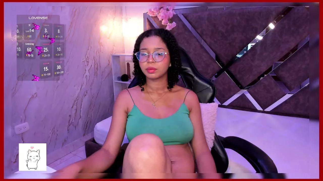 MilaHall on Cam4 