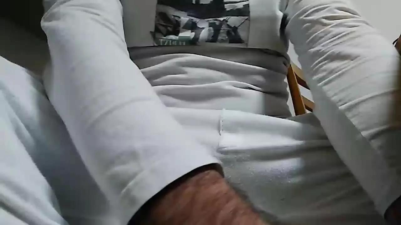 milicianoar on Cam4 