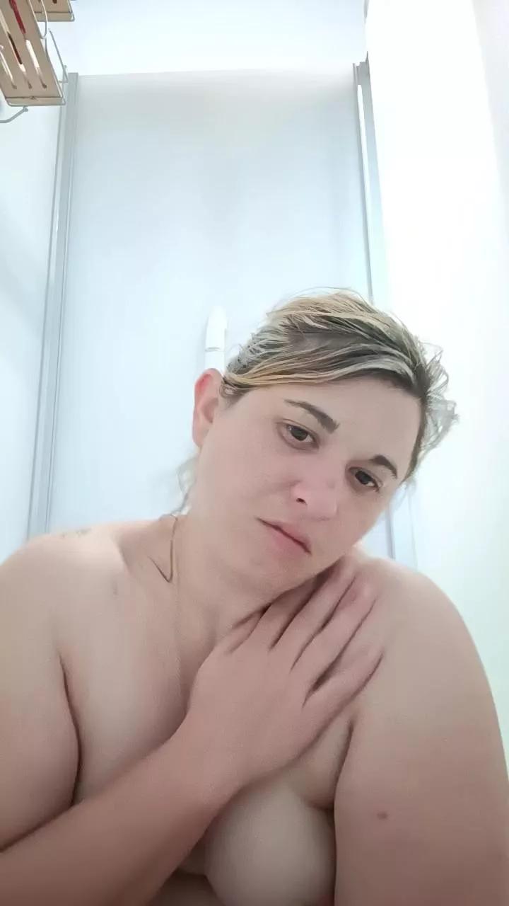 Misslili30 on Cam4 