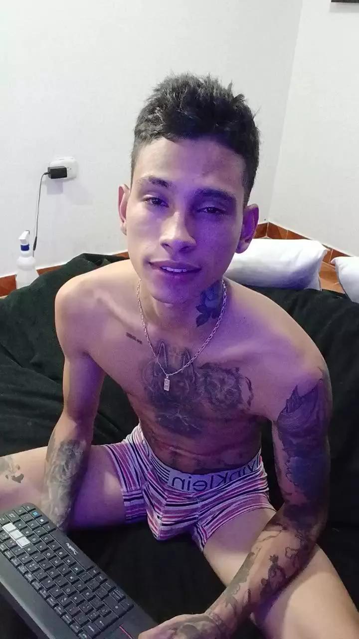 MonkeyD_66 on Cam4 