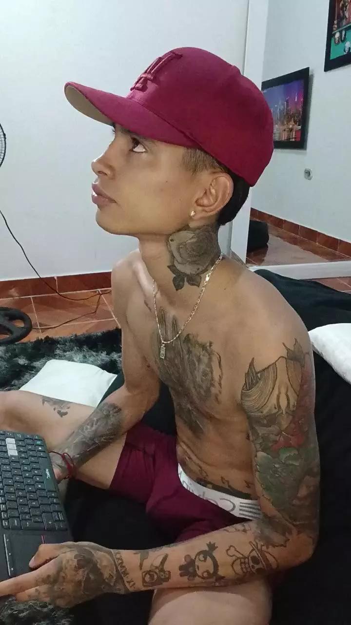 MonkeyD_66 on Cam4 