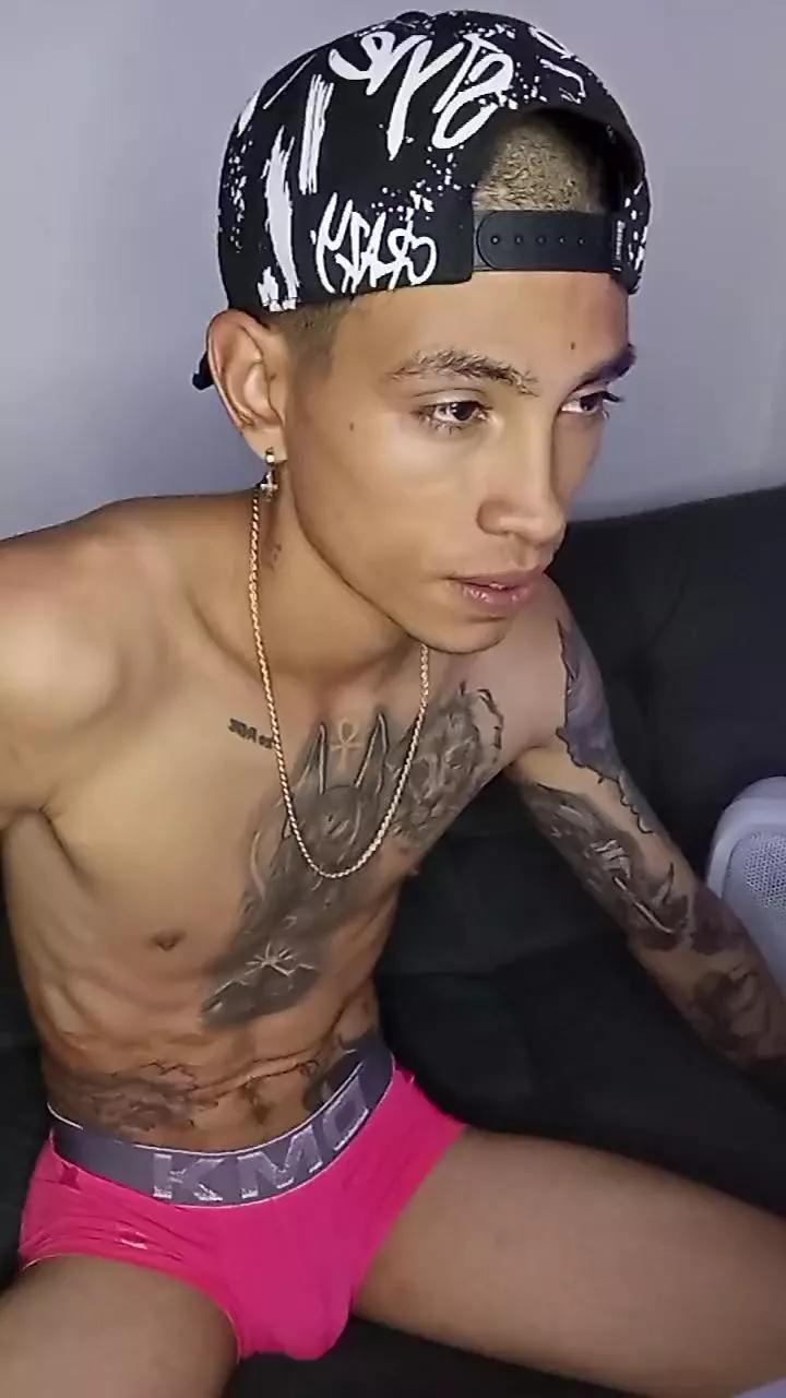 MonkeyD_66 on Cam4 