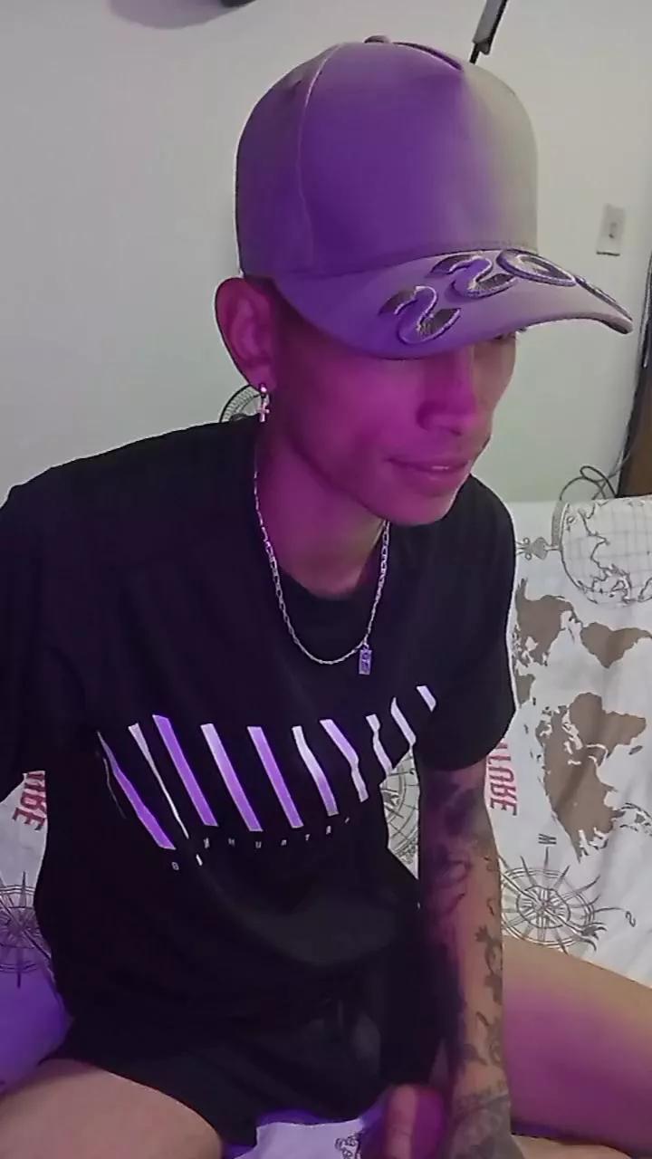 MonkeyD_66 on Cam4 