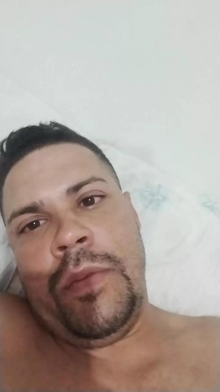 Morenogrossopau on Cam4 