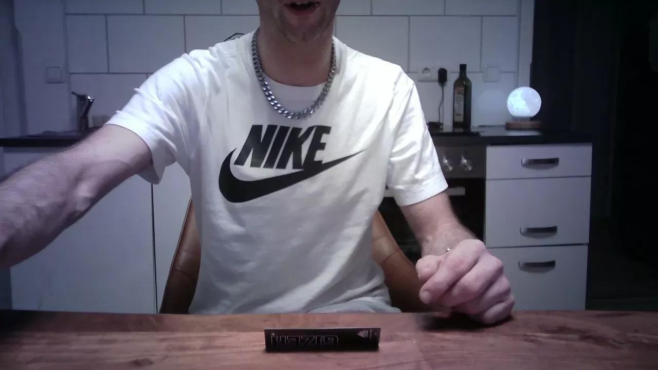 MrGeiZ2512 on Cam4 