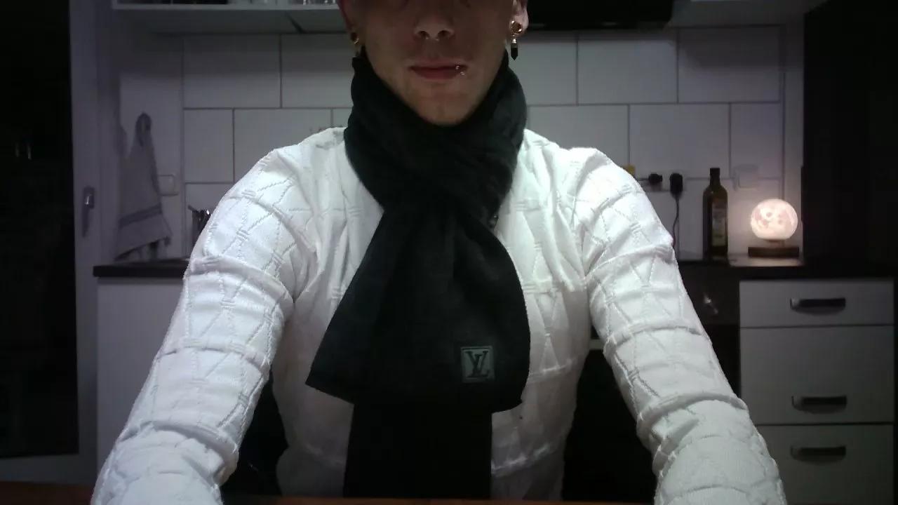 MrGeiZ2512 on Cam4 