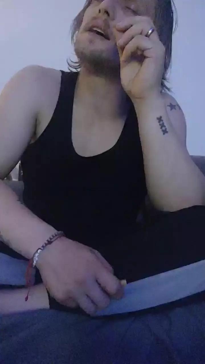 mrnixx3 on Cam4 