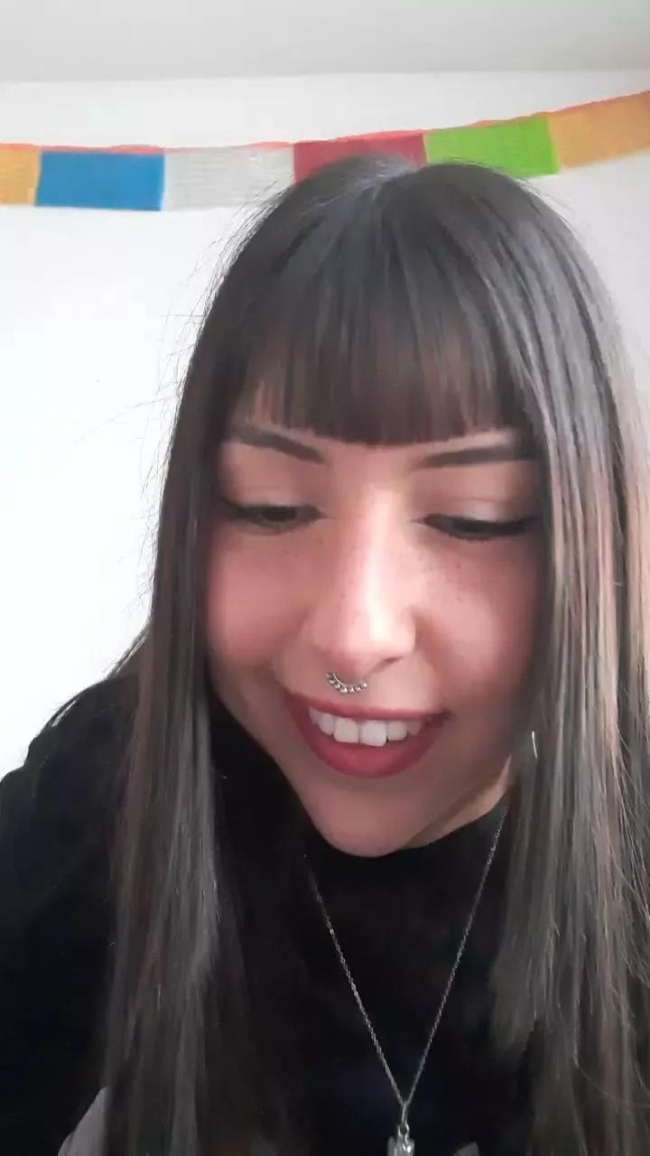 natigatitaa on Cam4 