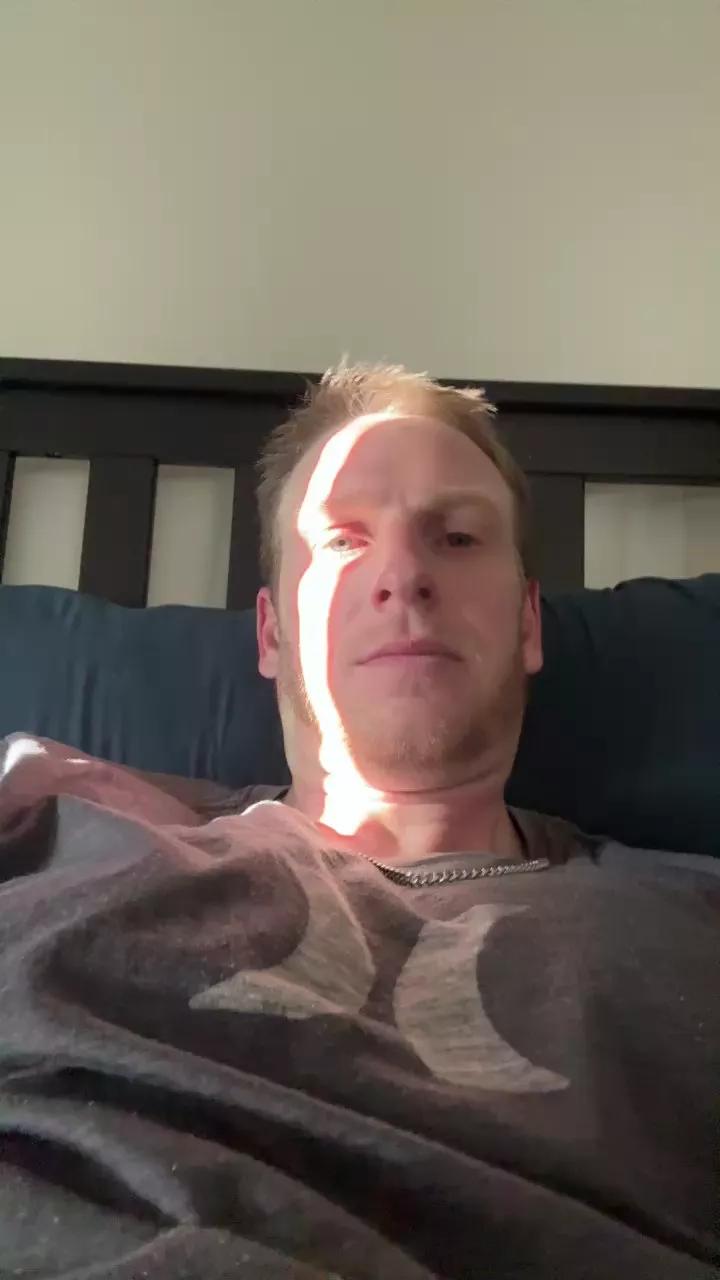 NeilCage66 on Cam4 