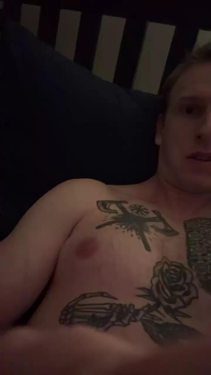 NeilCage66 on Cam4 