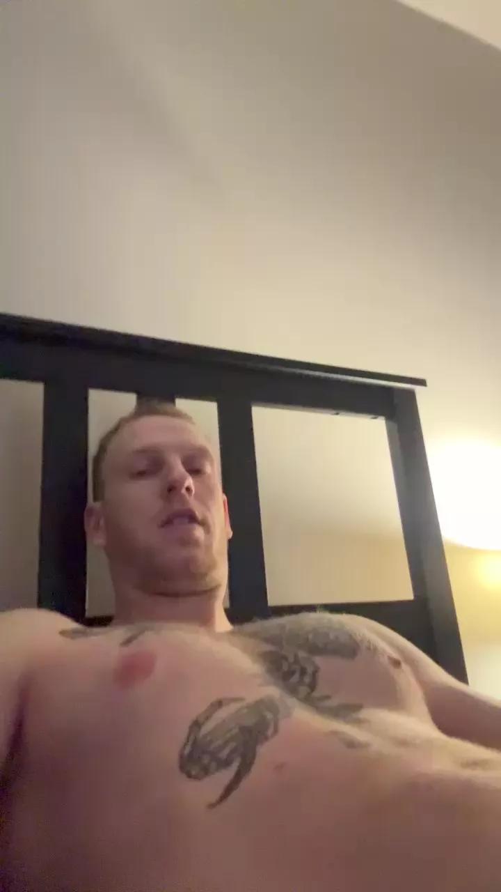 NeilCage66 on Cam4 