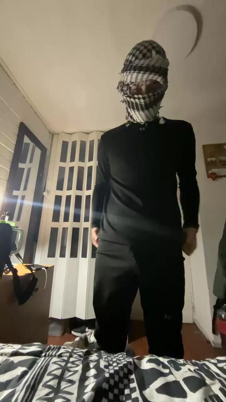 nelmax2 on Cam4 