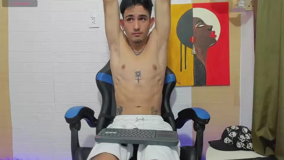 nextboywell1 on Cam4 