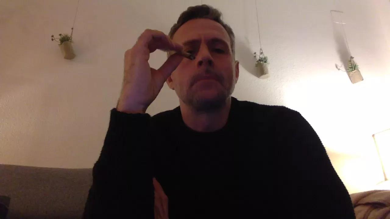 omarbig88 on Cam4 