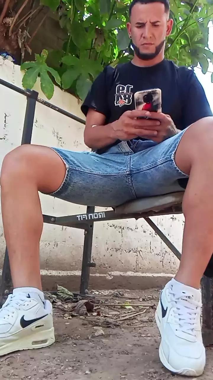 Papiyoungpig on Cam4 
