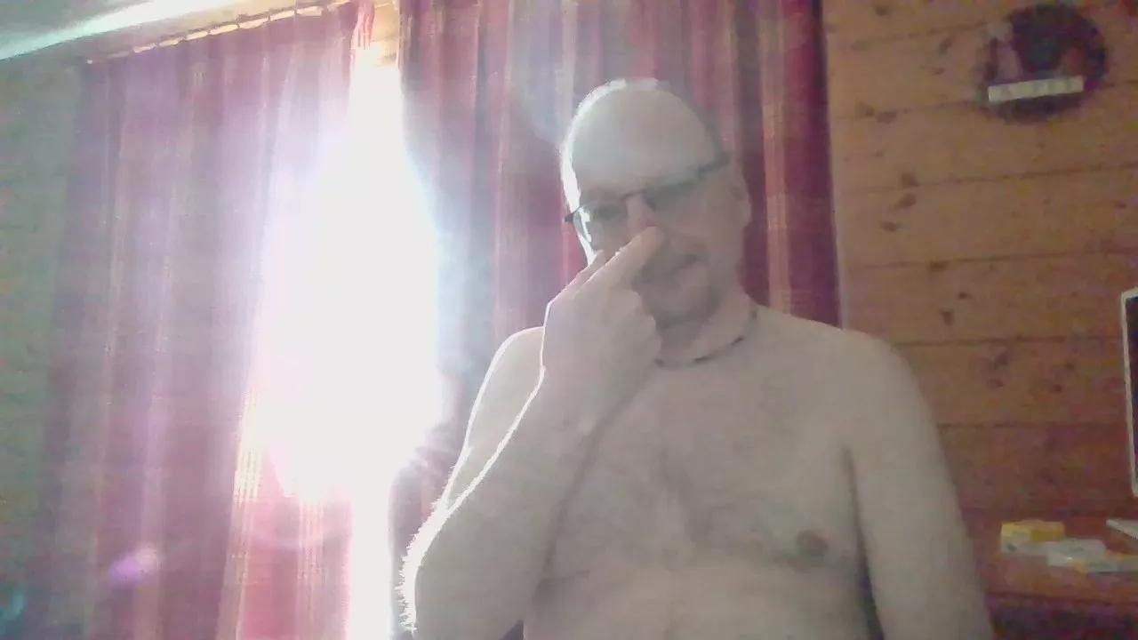 parisbtm92 on Cam4 