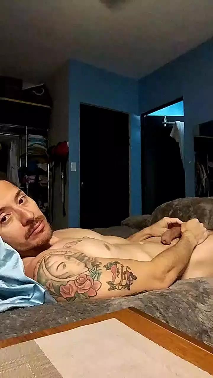 Patito_de_hule on Cam4 