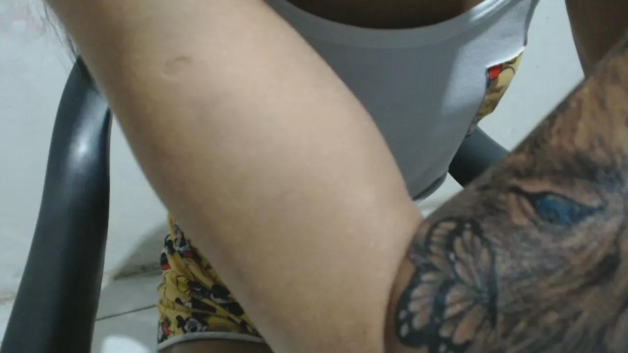 PaulinhaHD on Cam4 
