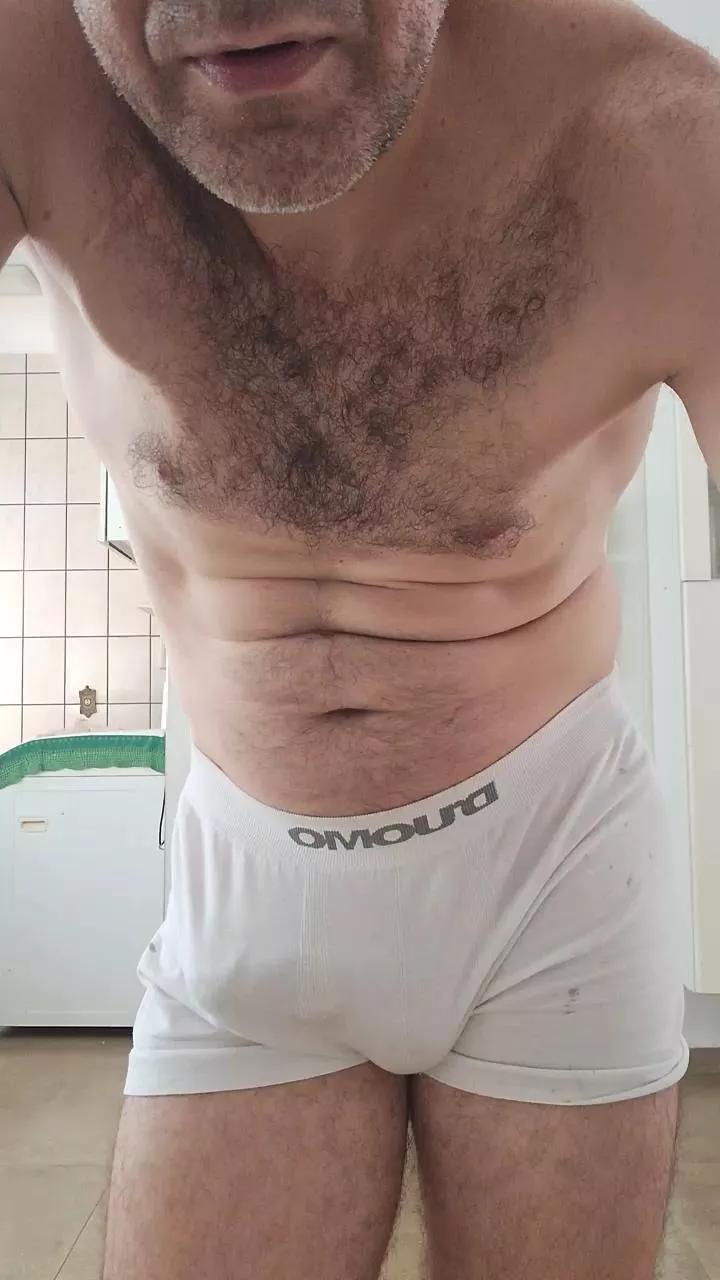 Pausupergrosso on Cam4 