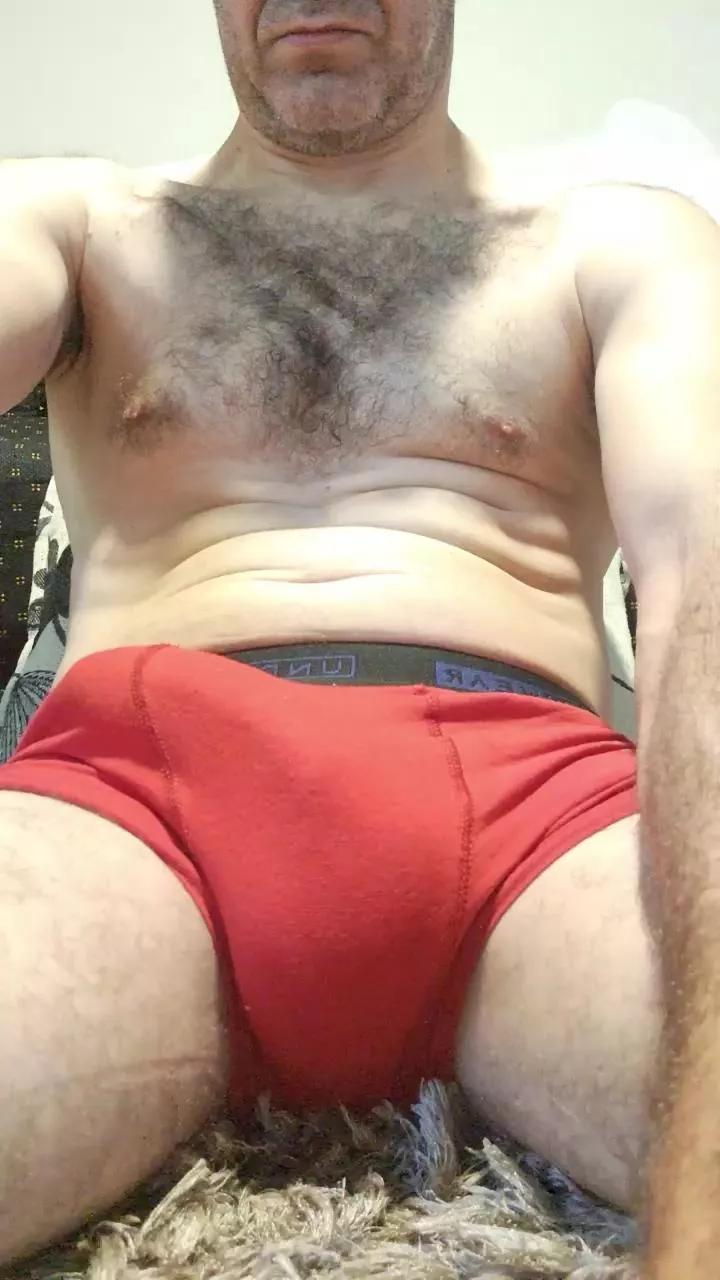 Pausupergrosso on Cam4 