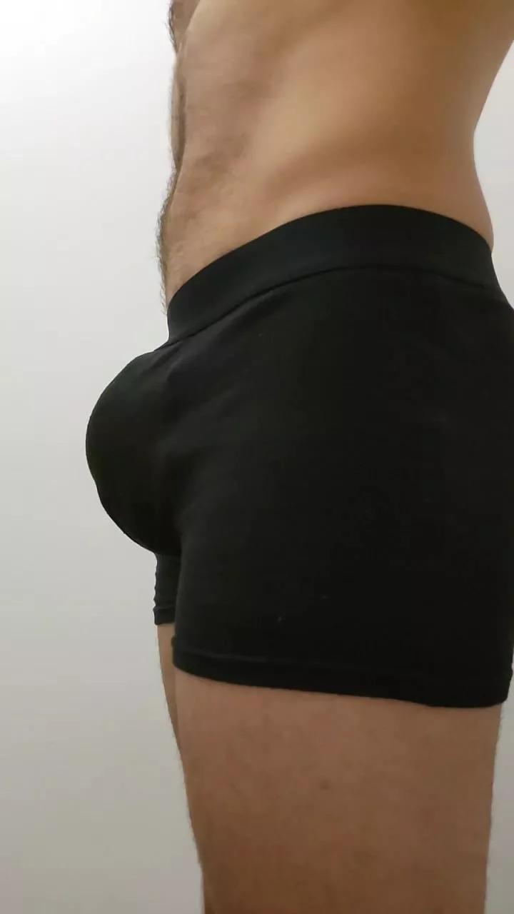pseudonymee2hot on Cam4 