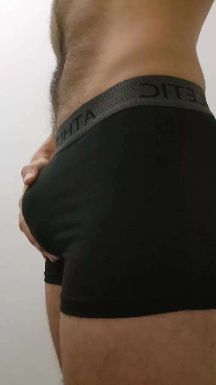pseudonymee2hot on Cam4 