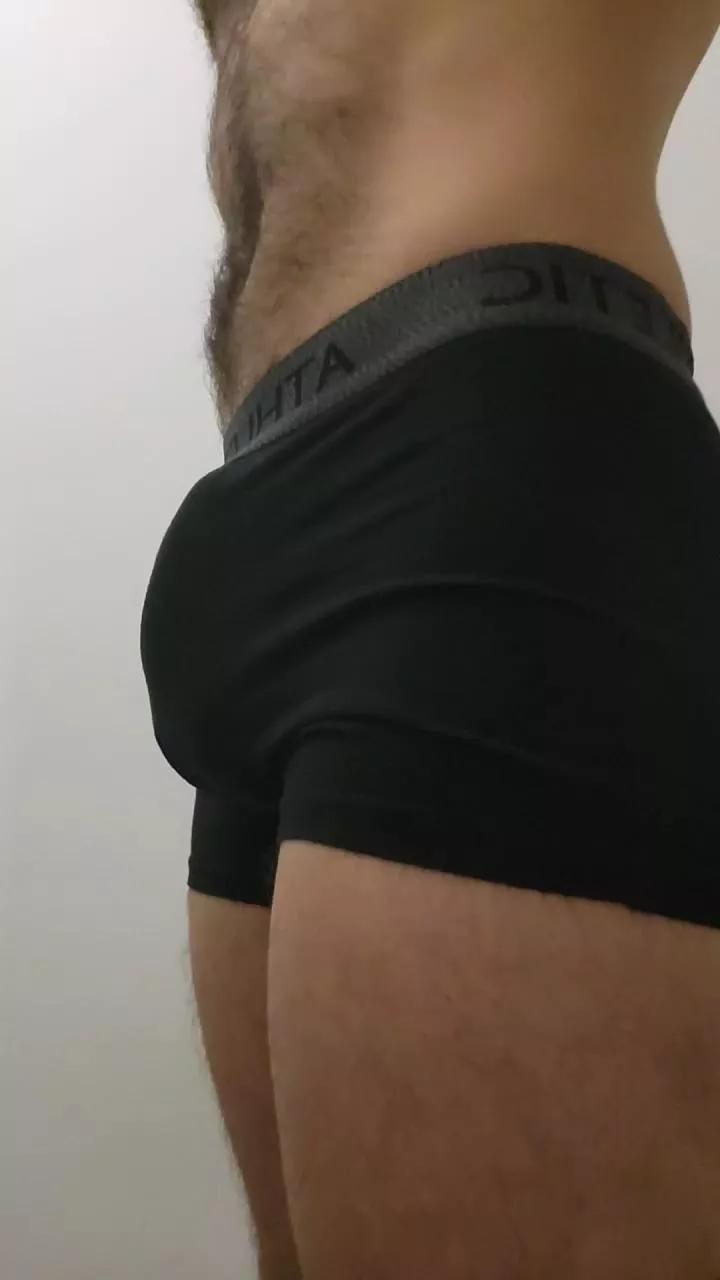 pseudonymee2hot on Cam4 