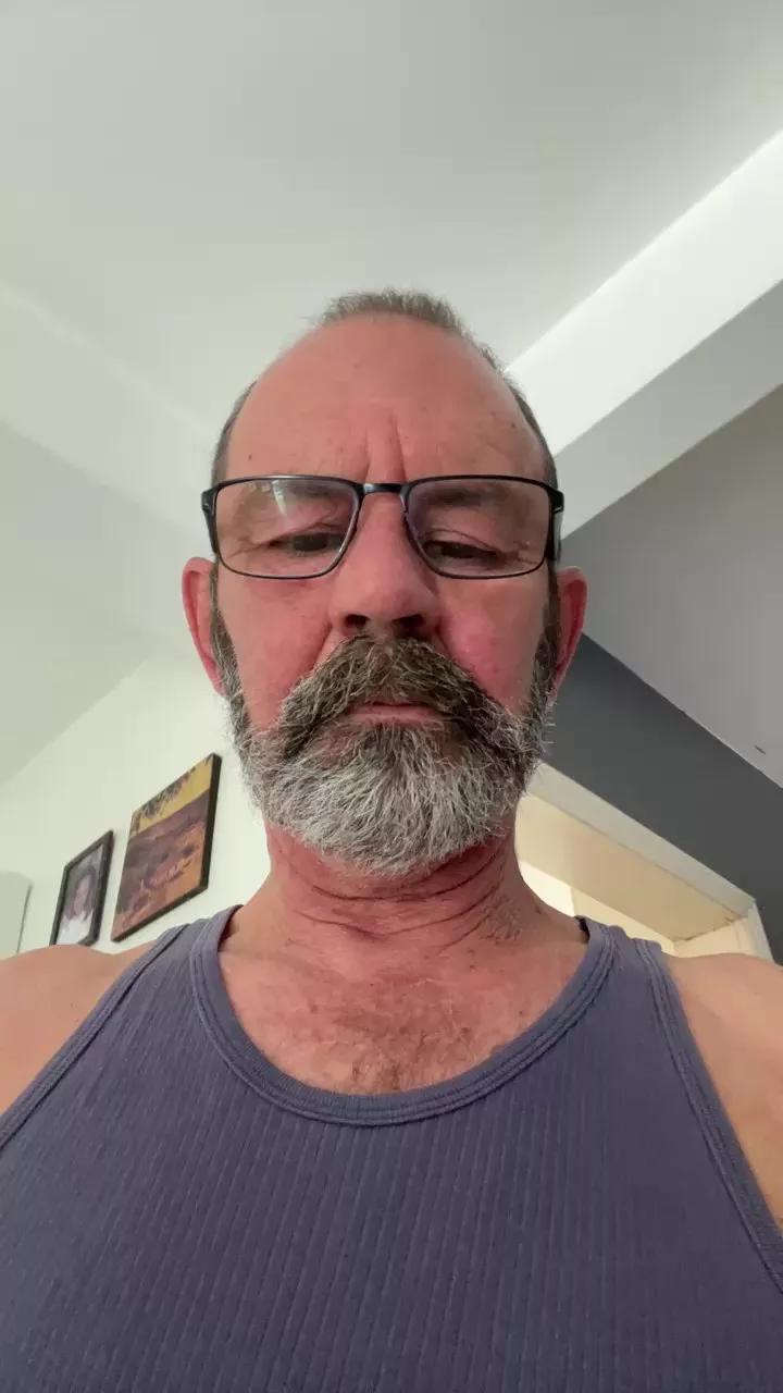 raul4396624 on Cam4 